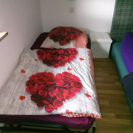 Gut Und Guenstig Naehe Hamburg 아파트