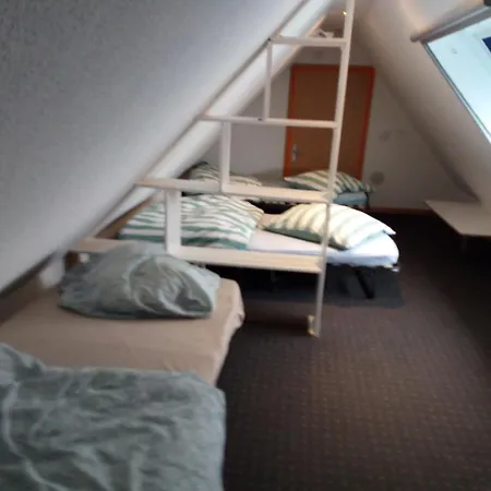 Gruppe, Gut Und Guenstig Naehe Hamburg *